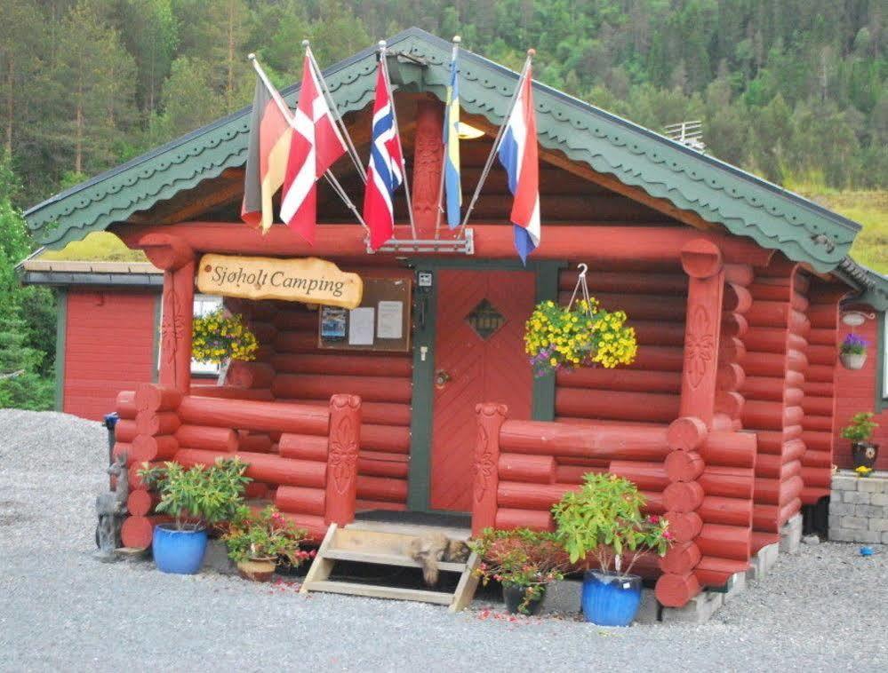 舍霍尔特露营酒店 Sjøholt 外观 照片
